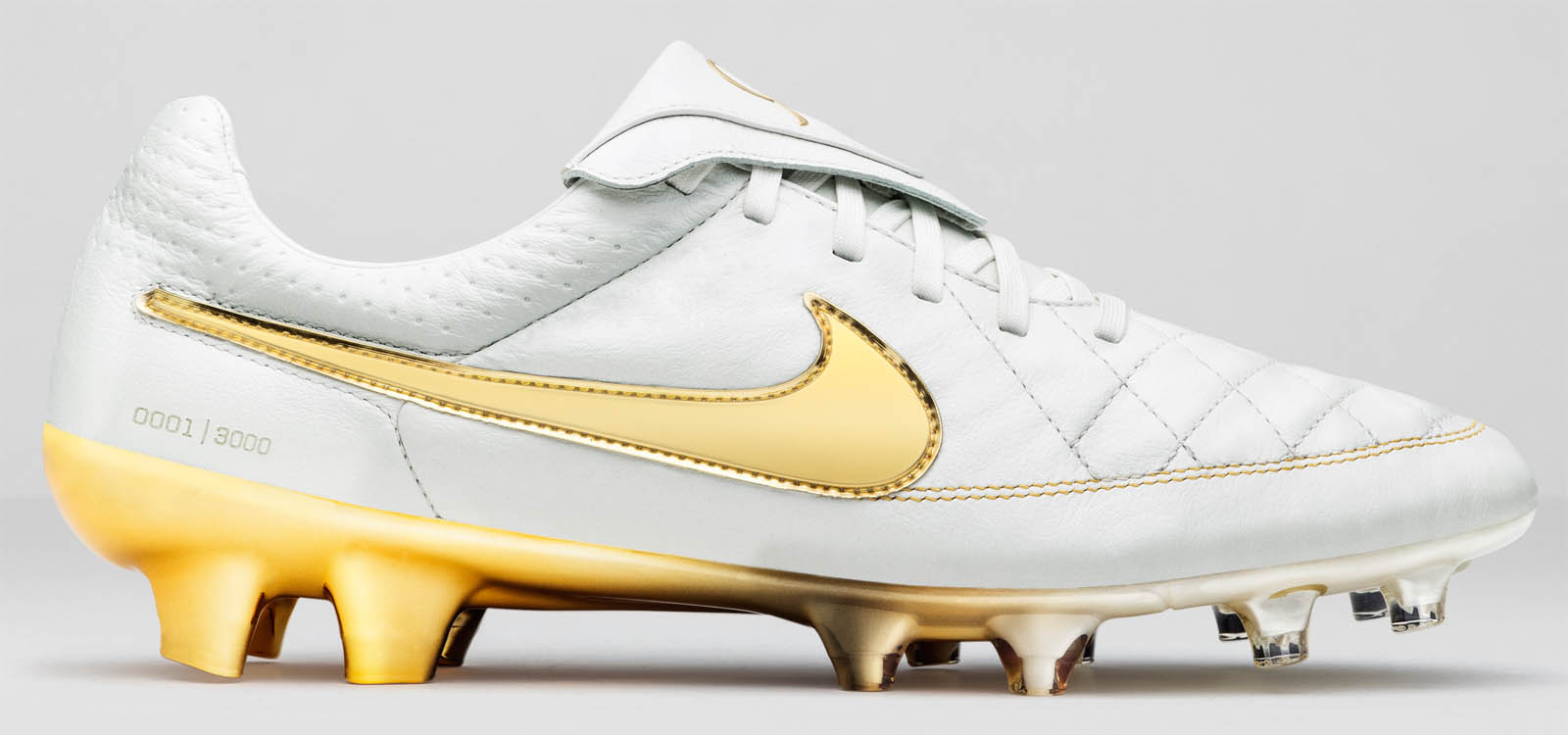 Ronaldinho white and gold cleats sales